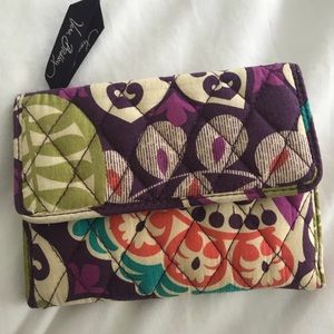 vera bradley compact wallet